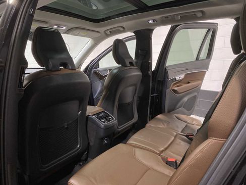 Used 2019 Volvo XC90 T6 Momentum w/ Advanced Package image 12