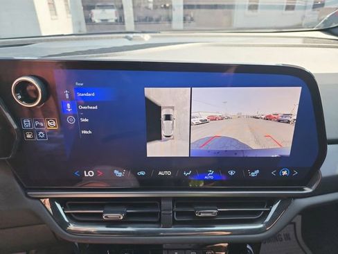 Used 2024 Chevrolet Equinox EV RS image 26