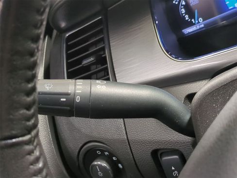 Used 2016 Ford Taurus SEL w/ Equipment Group 201A image 28