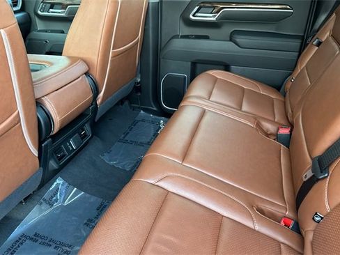 Used 2025 GMC Sierra 1500 Elevation image 14