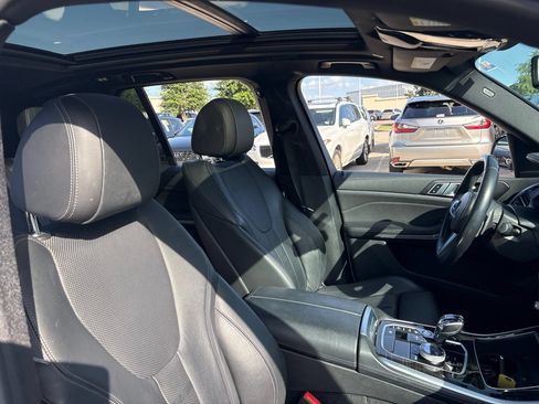 Used 2021 BMW X5 sDrive40i w/ M Sport Package RWD image 14