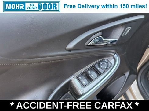 Used 2022 Chevrolet Malibu LT w/ Leather Package FWD image 13