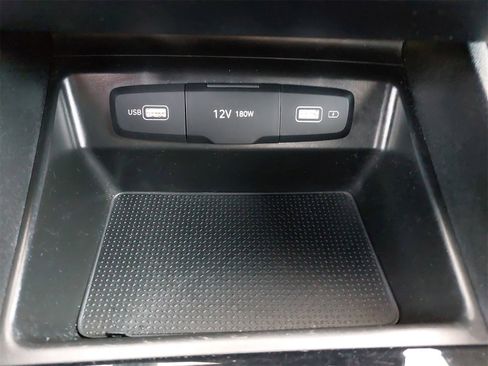 Used 2023 Hyundai Santa Cruz SEL image 11