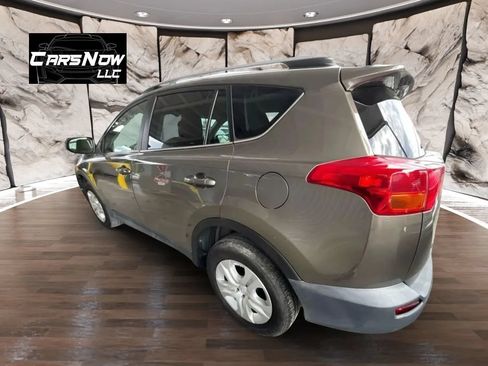 Used 2013 Toyota RAV4 LE FWD image 6