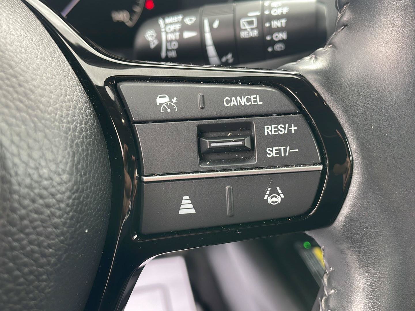 Used 2024 Honda HR-V EX-L image 16