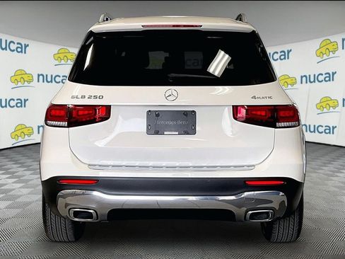Used 2023 Mercedes-Benz GLB 250 4MATIC w/ Premium Package image 5