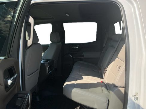 Used 2019 GMC Sierra 1500 SLT w/ SLT Premium Plus Package AWD/4WD image 21