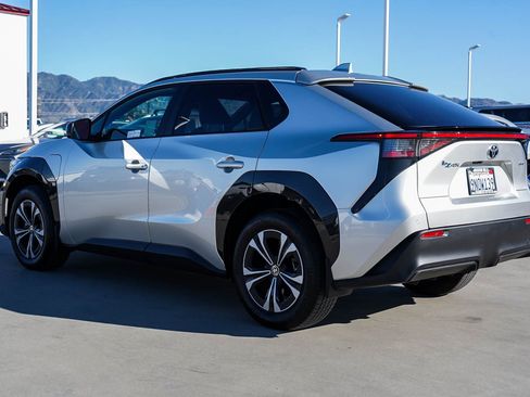 Used 2024 Toyota bZ4X XLE image 7