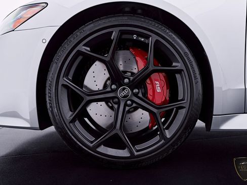 Used 2025 Audi RS 7 Performance AWD/4WD image 3