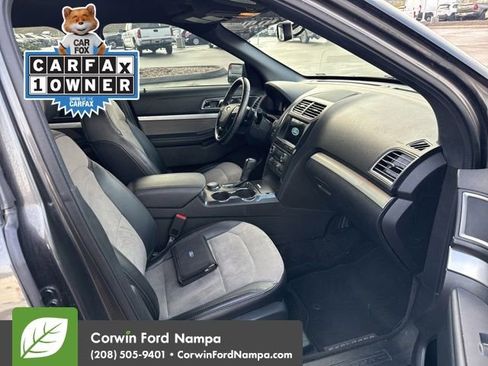 Used 2017 Ford Explorer XLT w/ Equipment Group 202A image 8