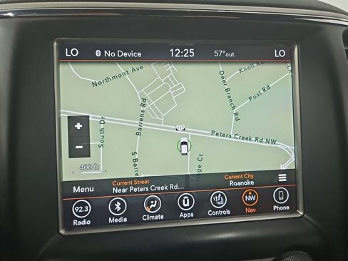 Used 2018 Jeep Grand Cherokee Altitude AWD/4WD image 20
