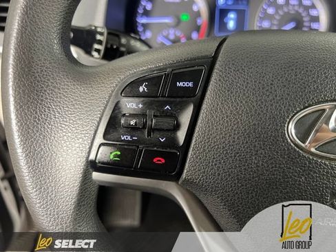 Used 2017 Hyundai Tucson SE w/ SE Popular Package 02 FWD image 17