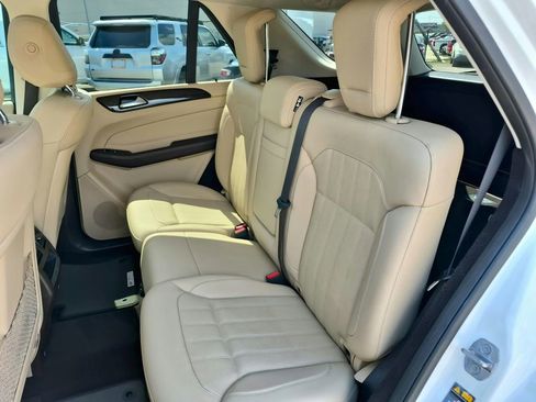 Used 2019 Mercedes-Benz GLE 400 4MATIC image 22