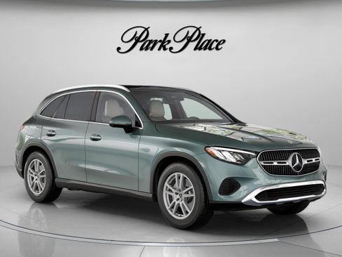 Used 2026 Mercedes-Benz GLC 300 image 31