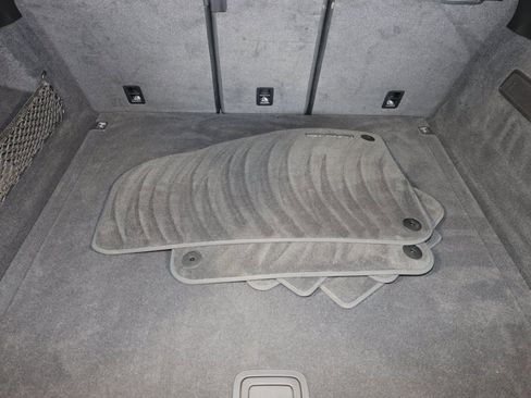 Used 2024 Porsche Cayenne Coupe image 17