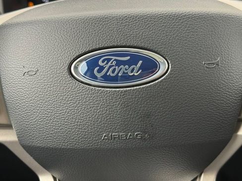 Used 2025 Ford Explorer Active RWD image 5