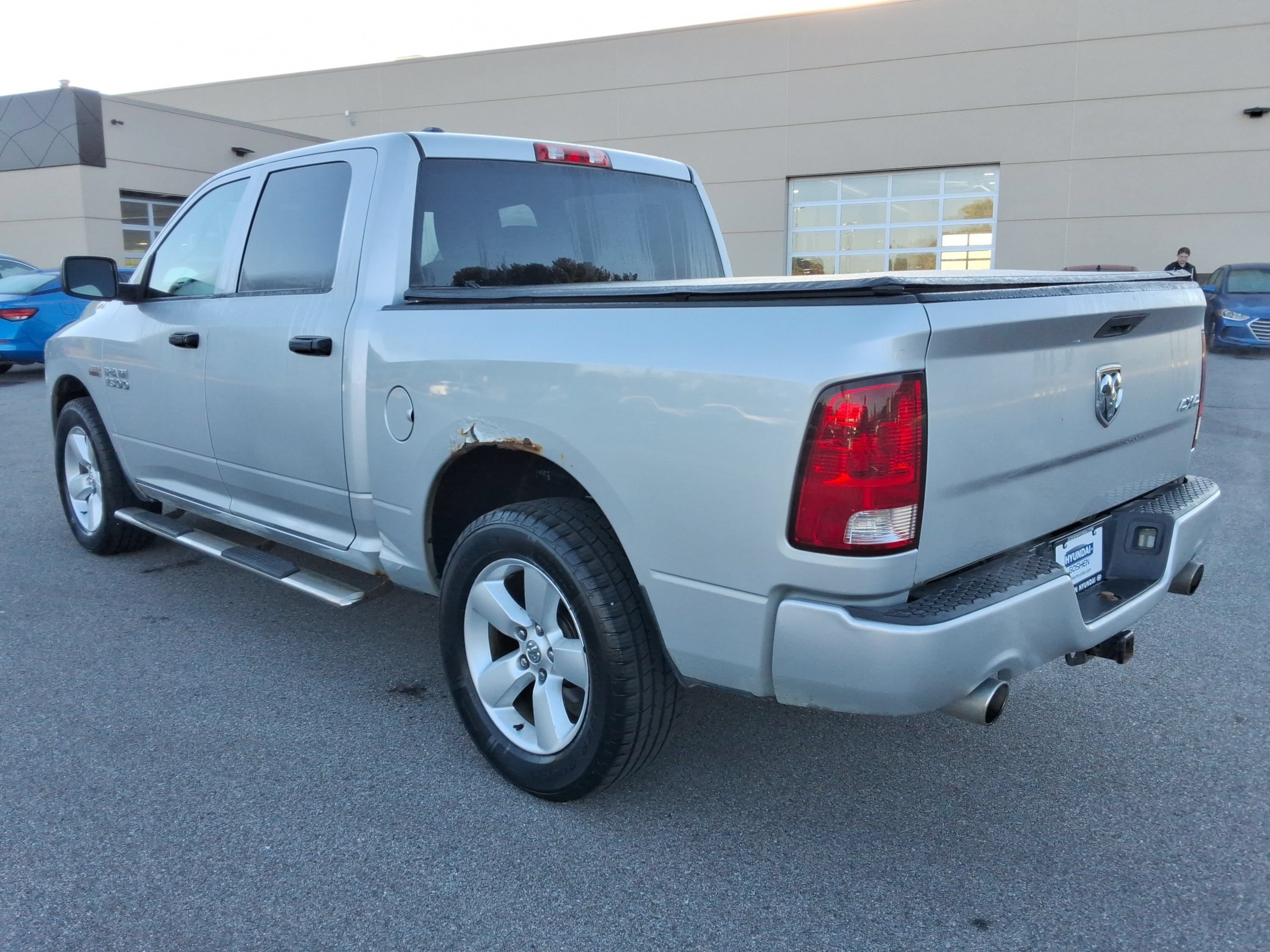 Used 2013 RAM 1500 Express AWD/4WD image 11