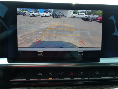 Certified 2022 Chevrolet Silverado 1500 RST AWD/4WD image 31