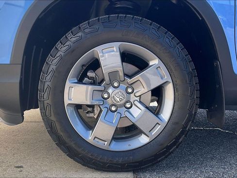 Used 2024 Honda Ridgeline TrailSport image 11
