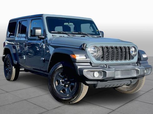 Used 2024 Jeep Wrangler Sport image 4
