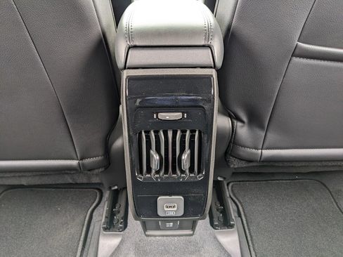 New 2026 Jeep Compass Latitude image 38