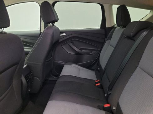 Used 2017 Ford Escape SE image 18