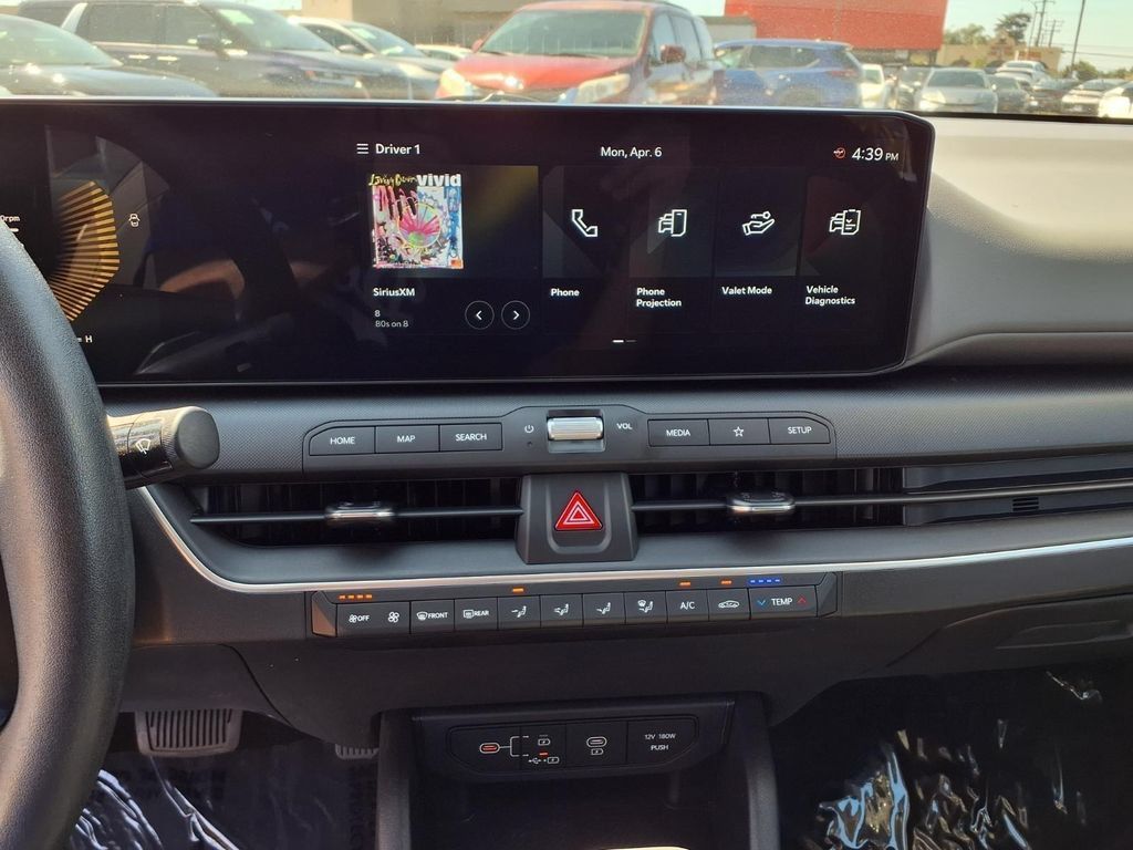 Used 2025 Kia K4 FWD image 25