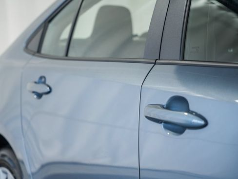 Used 2026 Toyota Corolla LE FWD image 13