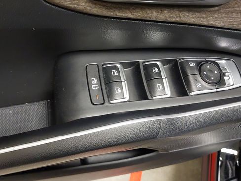 Used 2023 Kia Sorento EX w/ Panoramic Sunroof Package image 25