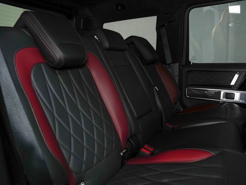 Used 2025 Mercedes-Benz G 63 AMG 4MATIC image 37