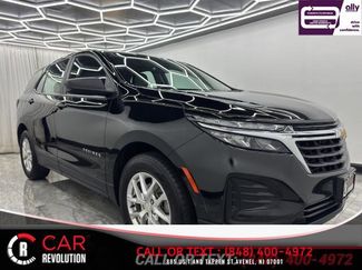 Used 2022 Chevrolet Equinox LS image 1