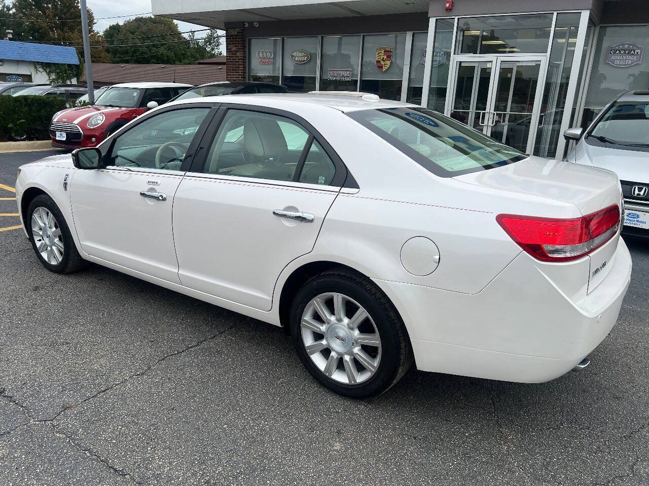 Used 2010 Lincoln MKZ FWD image 12