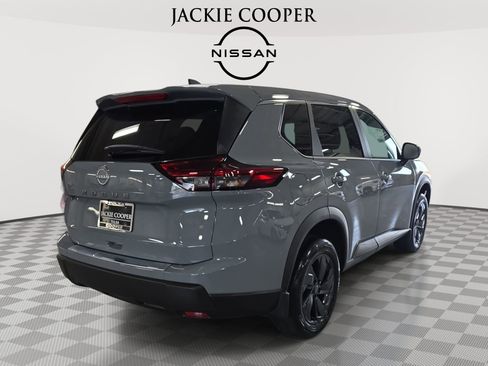 New 2026 Nissan Rogue SV w/ Cold Weather Package FWD image 5