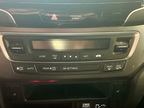 Used 2023 Honda Passport EX-L image 15