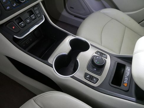 Used 2018 GMC Terrain Denali image 24