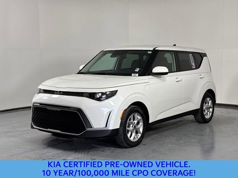 Certified 2024 Kia Soul S image 3