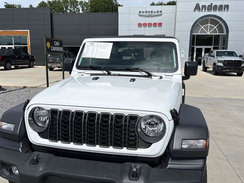 Used 2026 Jeep Wrangler Sport AWD/4WD image 8