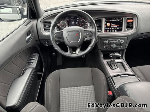 Used 2023 Dodge Charger R/T w/ Blacktop Package image 28