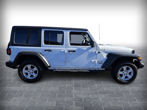 Used 2019 Jeep Wrangler Unlimited Sport S image 4