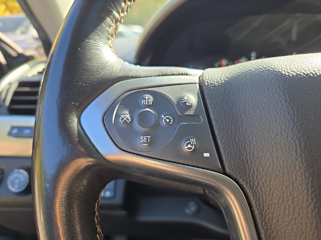 Used 2019 Chevrolet Suburban Premier AWD/4WD image 7