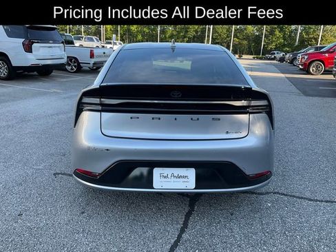 Used 2025 Toyota Prius Plug-In Hybrid FWD image 23