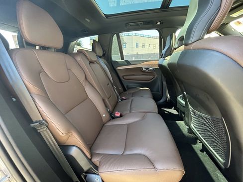 Certified 2024 Volvo XC90 B6 Plus w/ Protection Package Premier image 18