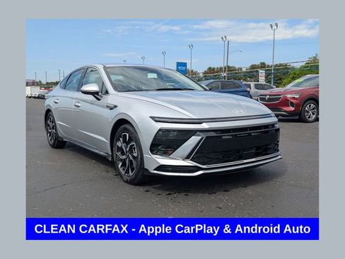 Used 2025 Hyundai Sonata SEL FWD image 1