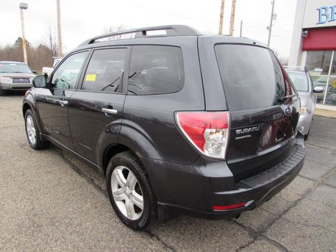 Used 2010 Subaru Forester 2.5X Premium w/ Popular Equipment Group 1A image 24