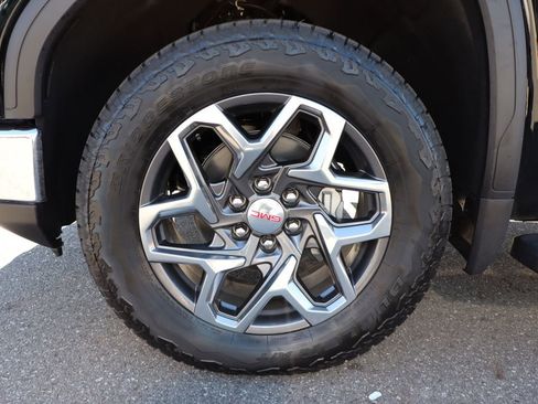 Used 2025 GMC Sierra 1500 SLT w/ SLT Premium Plus Package image 30