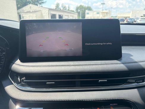 Used 2025 INFINITI QX60 Pure FWD image 17
