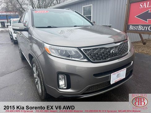 Used 2015 Kia Sorento SX image 1
