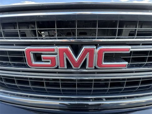 Certified 2018 GMC Yukon SLE image 30