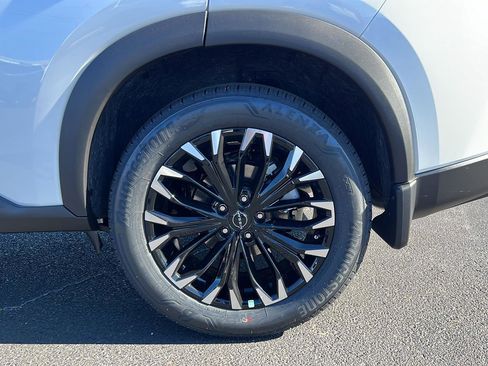 New 2026 Nissan Rogue SV image 10