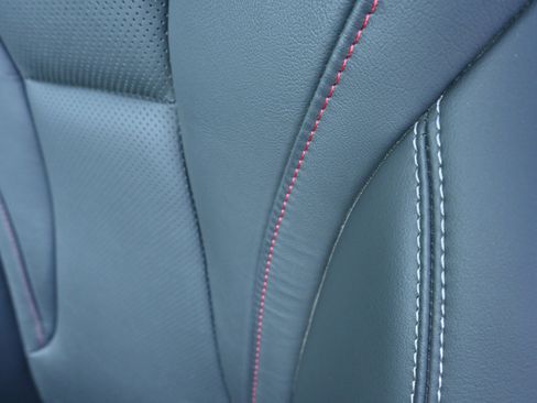 Used 2023 Buick Envision Essence w/ Sport Touring Package image 23